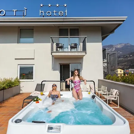 Goti Hotel 4*